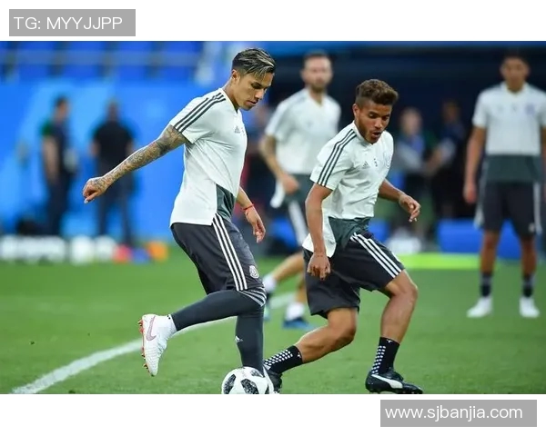 墨西哥与俄罗斯足球对决谁能笑到最后分析双方实力与战术策略