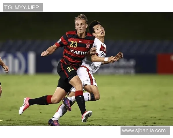 珀斯光荣主迎战客场悉尼球队力争主场胜利展现实力与风采